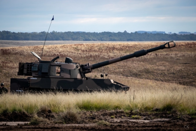 Exército vê dificuldades para alcançar meta de 20% de mulheres no serviço militar.