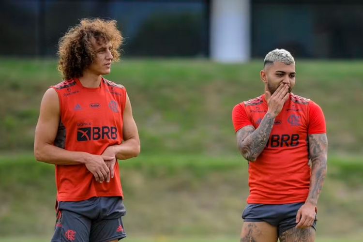 David Luiz ao lado de Gabigol no treino do Flamengo — Foto: Marcelo Cortes/Flamengo 